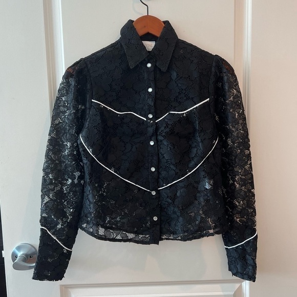 Divine Heritage Western Lace Pearl Snap Blouse - Picture 2 of 16